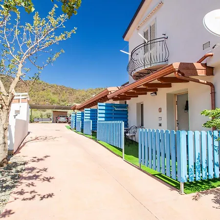 S'omu E Chicchinu * Cardedu